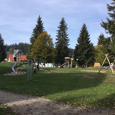Gemuetliche 1Z Fewo In Schoenwald Mit Balkon, Schwimmbad, Sauna, Fitness Exterior photo