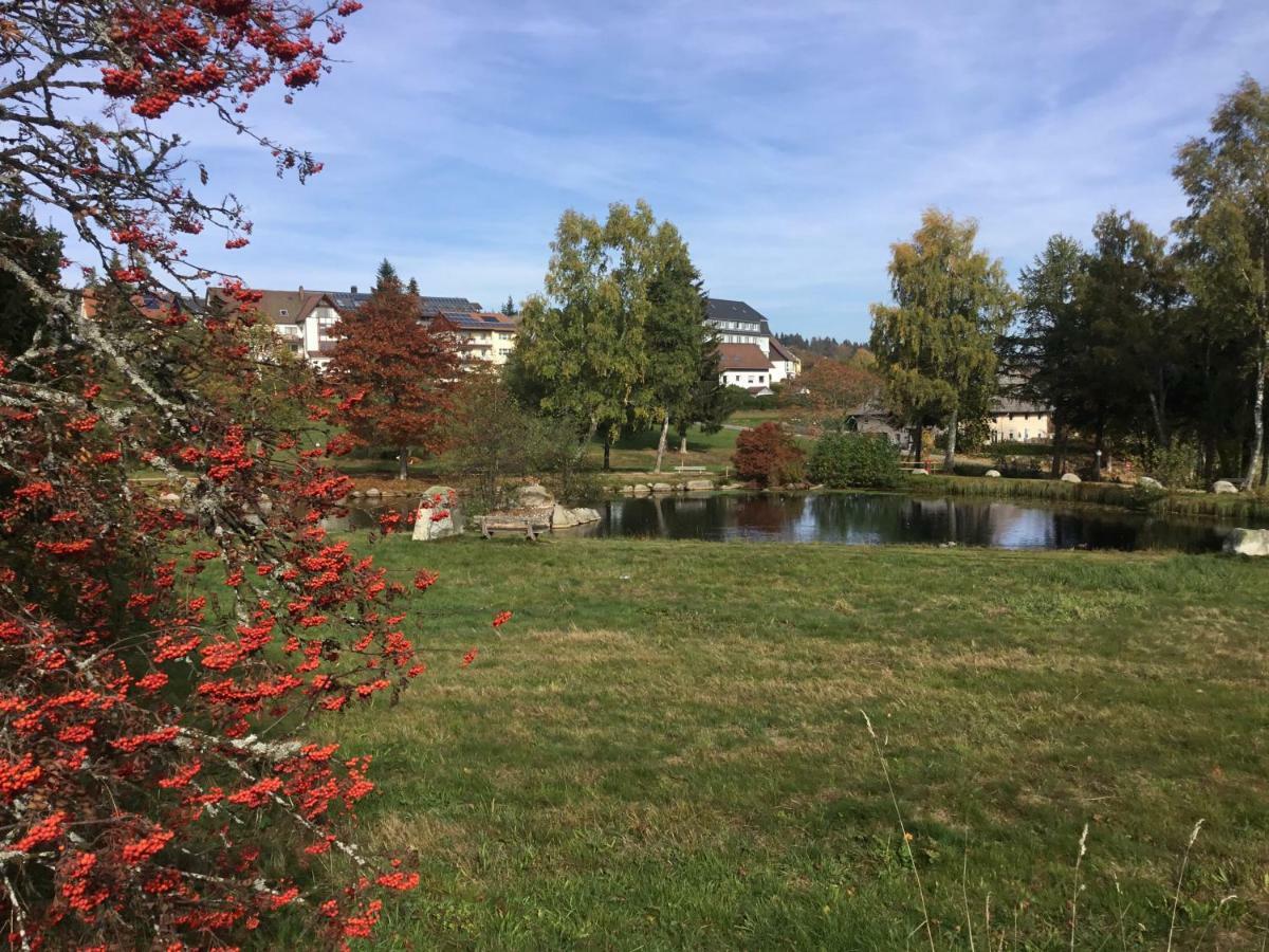 Gemuetliche 1Z Fewo In Schoenwald Mit Balkon, Schwimmbad, Sauna, Fitness Exterior photo